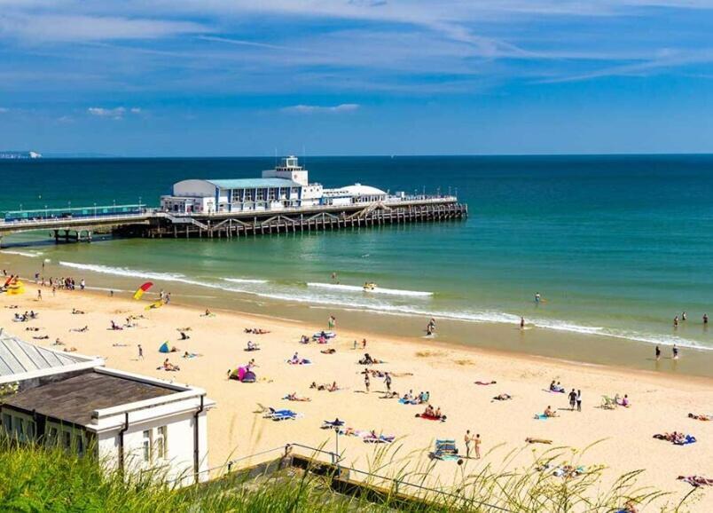 The Double Decker, The Kove, Bournemouth Beach Exterior photo